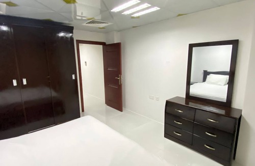 Muttrah Apartment | 1-bedroom near to traditional bazaar!