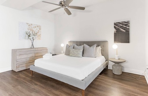 Harleston Village Apartment | 139 Wentworth St