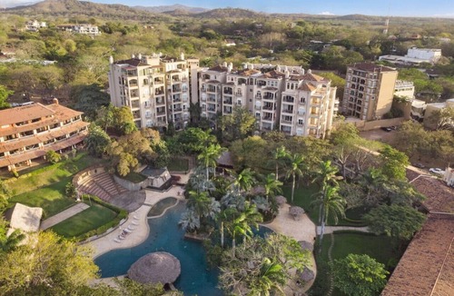 Tamarindo Apartment | 180 Degree Ocean view penthouse right in town
