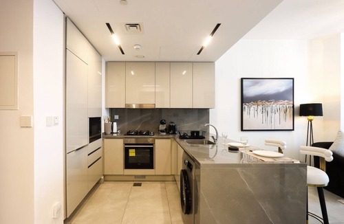 Business Bay Apartment | 1BR Paragon Tower | Burj Khalifa & Canal Views