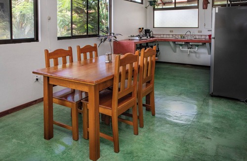 Quepos Hotel | 2-bedroom A/C Apartment in Quepos