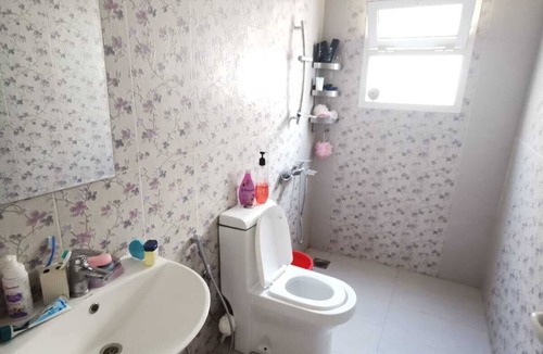 Seeb Apartment | 2-bedroom apartment in peaceful Muscat with WiFi, AC. Enjoyable getaway