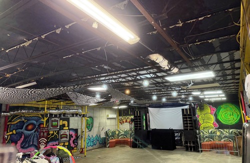 West Ashley Apartment | 2800 sq ft Urban Art Loft & Event Space for Parties, Photoshoots & Gatherings