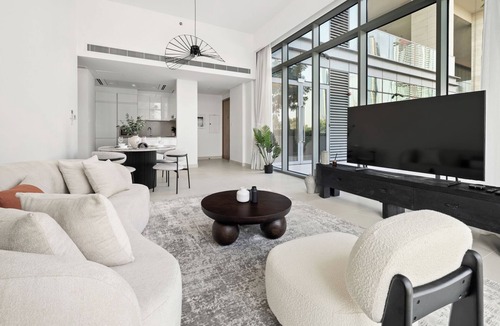 Al Safa Apartment | 2BR plus M Pet-Friendly Prime Amenities