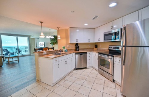 Downtown Myrtle Beach Condo | 3 balconies, Panoramic View, Huge condo, Upper End Resort,Corner Unit, 11th Fl