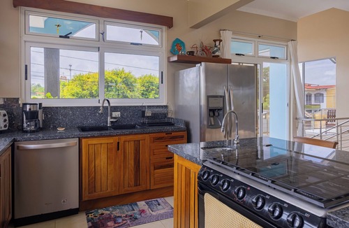 Arenal House | 3BR Family Home Heart of Nuevo Arenal