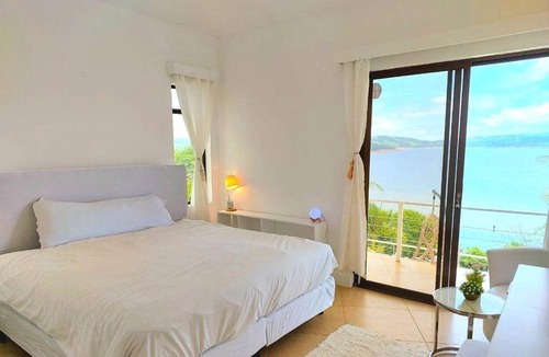 Tronadora House | 450 m² House ∙ 4 bedrooms ∙ 8 guests