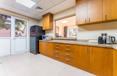 Dubai Villa | 4BR + Maid’s Room Villa Near Nad Al Sheba Mall, With Easy Access to Major Dubai Attractions