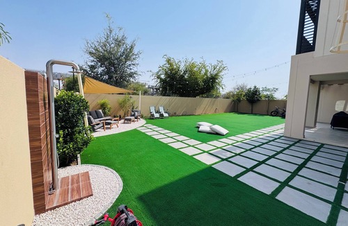Abu Dhabi Villa | 5-Beds Coastal Villa with Garden, Pool, Beaches & Parks