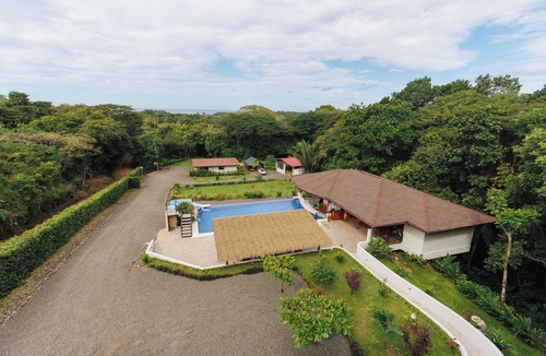 Caletas Villa | 6 room villa with rooftop terrace in Playa Coyote, Six room villa with pool, bar, and restaurant. Oc