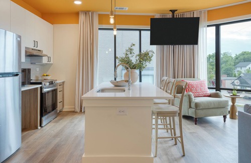 12 South Apartment | 8 Units, 32 Guests | New 12 South Hotel w/Rooftop