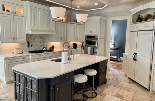 Vanderhorst Plantation House | 80 Forestay Court. Luxury 5 bedroom home with a pool. 3 min. walk to beach.