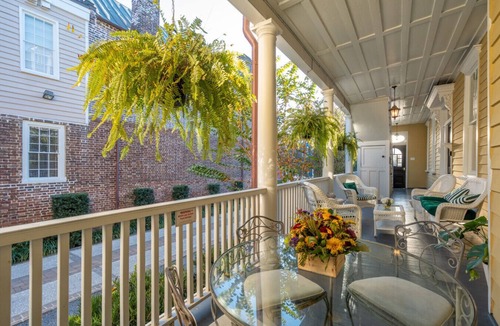 Cannonborough Elliotborough House | 8A at Saint Philip Square, One Block to King, Stylish Group Favorite