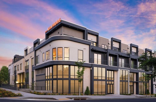 12 South Condo | Accessible 1BR + Full Kitchen + Rooftop Access | Heart of 12 South | Gilmore