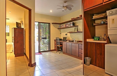 Puntarenas Villa | Affordable 5 star Villa - Steps from the Beach - Breakfast included