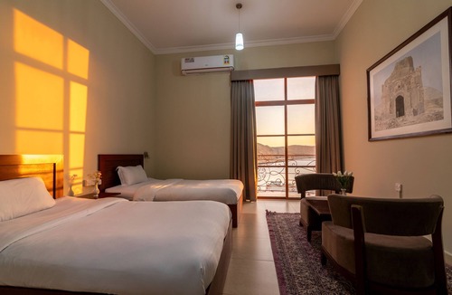 Sur Hotel | Al Ayjah Plaza Hotel