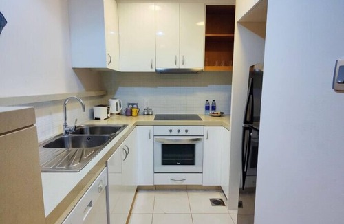 Al Raha Beach Apartment | Al Rahbah 1B 207 · Modern 2BR Apartment - Beach Access