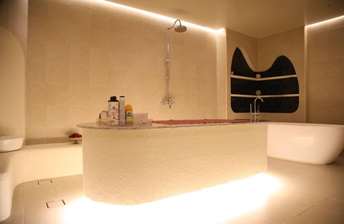 Seeb Hotel | AlIskan Al Tullabi - Female Only