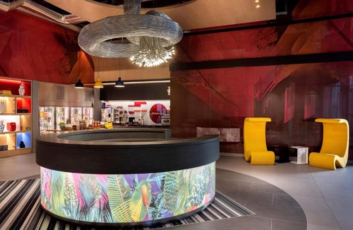 Bur Dubai Hotel | Aloft by Marriott Al Mina, Dubai