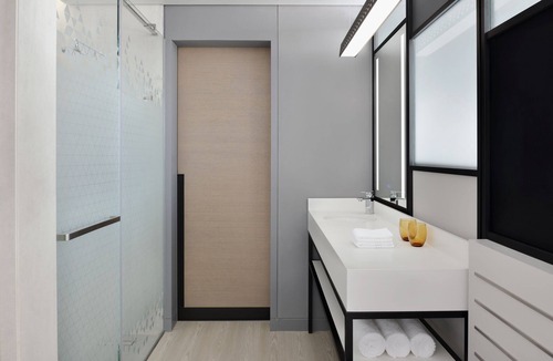Azaiba Hotel | Aloft by Marriott Muscat