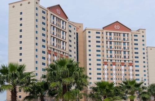 Florida Center Condo | AMAZING 2 Bedroom Resort Condo near UNIVERSAL STUDIOS