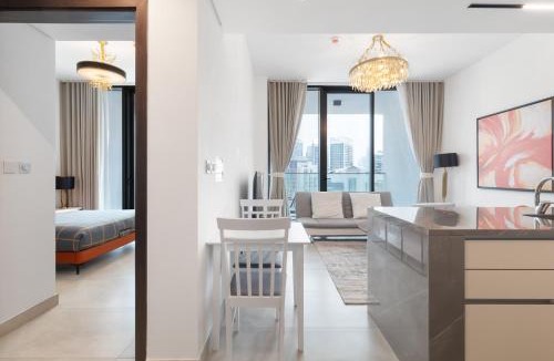 Business Bay Apartment | Amazing Apartment in Business Bay, Free Gym&Pool