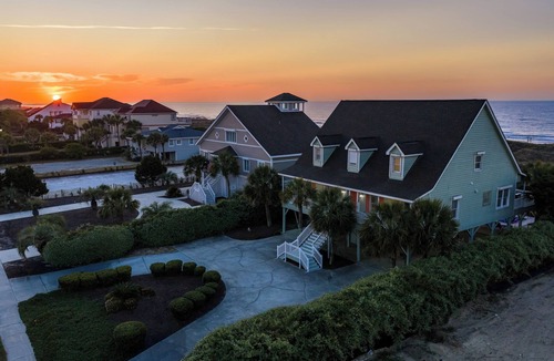 Ocean Drive Villa | Amazing oceanfront North Myrtle Beach