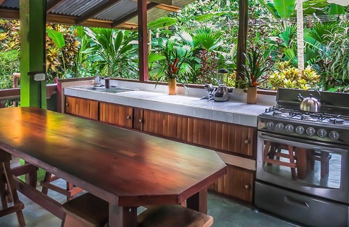 Dos Brazos Cabin | An immersive experience in the Osa rainforest