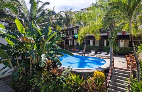Coco Sunset Hills Apartment | Apartment ∙ 2 bedrooms ∙ 5 guests