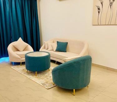 Shati Al Qurum Apartment | Apartment in Muscat - Easy Walk to the Beach