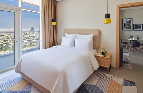 Jumeirah Village Triangle Apartment | Apartment in Novotel JVT comfort and fun 4 gusts, Voll furnished, with internet.
