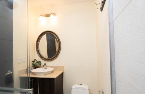 Mata Redonda Apartment | Artsy Costa Rican Apt Near green areas with Free Parking