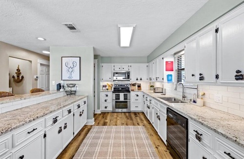 Terramar Beach House | Bay Vista- "New Listing" in Terramar Beach, 4 BR/3 BA, Boat slip