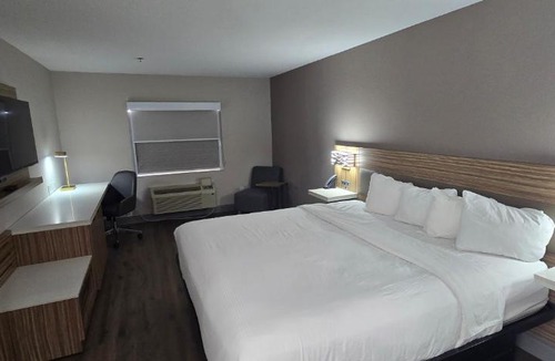 San Marcos Hotel | Baymont Inn & Suites San Marcos