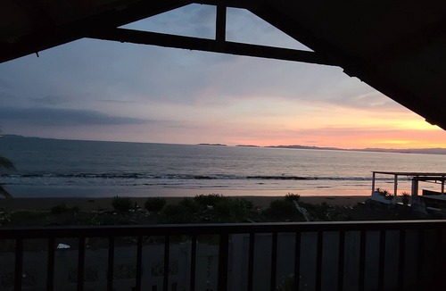 Puntarenas House | Beach House basecamp for Pacific coast adventure