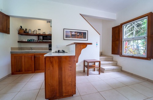 Javilla House | Beachfront Casita steps to the surf!