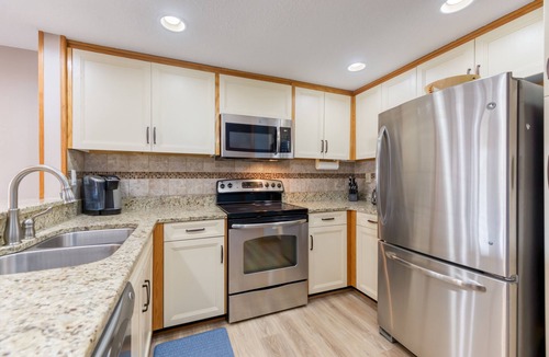 Nags Head Condo | 'Beachfront Dream' Oceanfront Condo-Nags Head 3BR 3BA-Pool on Own Private Beach!