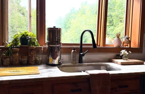 Cambridge Cabin | Beautiful Log Cabin Immersed in Nature