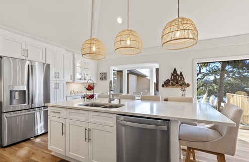 Moss Creek Cottage | Beautiful Salt Marsh Cottage in Moss Creek, where serenity awaits.