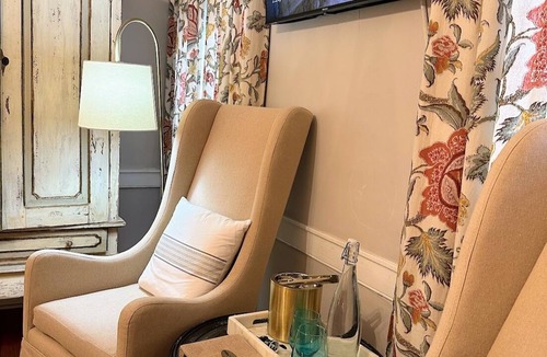 Charleston Historic District Bed & Breakfast | BIJOU, Boutique Inn