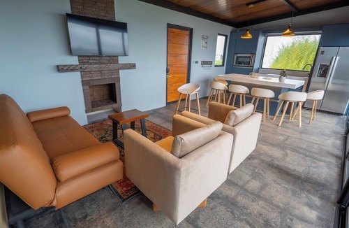 Sabana Redonda Cabin | BLACK TI - Luxury Cabin, Poas Volcano