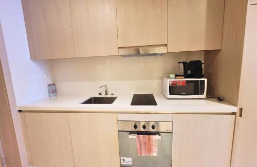 Palm Jumeirah Apartment | Blue Ocean Holiday Homes - The Palm Tower - Palm Jumeriah