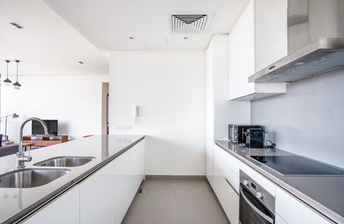 Al Wasl Apartment | Blueground | City Walk, pool, nr Park