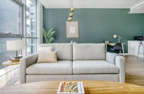 Al Wasl Apartment | Blueground | City Walk, pool, nr Park