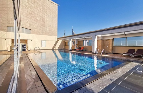 Bur Dubai Apartment | Blueground | DIFC, rooftop pool, nr Burj Khalifa