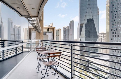 Bur Dubai Apartment | Blueground | DIFC, rooftop pool, nr Burj Khalifa
