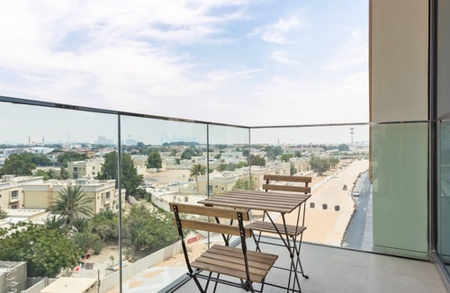 Bur Dubai Apartment | Blueground | Za'abeel 2, pool, nr Dubai Mall