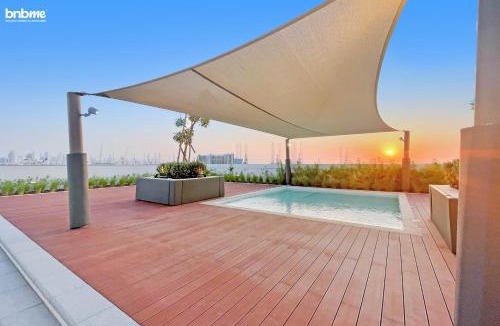 Dubai Maritime City Apartment | bnbmehomes - Anwa