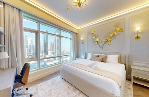 Downtown Dubai Apartment | bnbmehomes - The Lofts Central