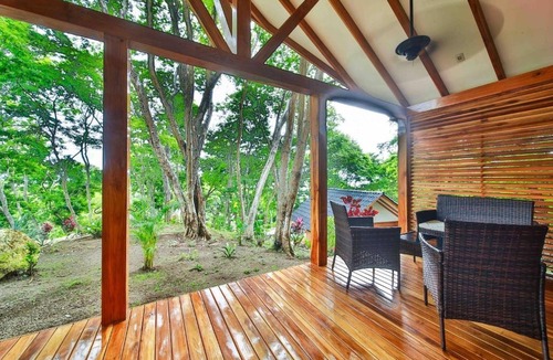 Playa Naranjo House | Bungalow description
